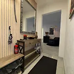 Spacious 2 Bedroom Apartment With Balcony - Apolonia Living Апартаменты