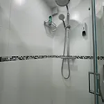 Апартаменты Spacious 2 Bedroom Apartment With Balcony - Apolonia Living *