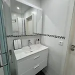 Spacious 2 Bedroom Apartment With Balcony - Apolonia Living *