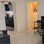 Spacious 2 Bedroom Apartment With Balcony - Apolonia Living Апартаменты