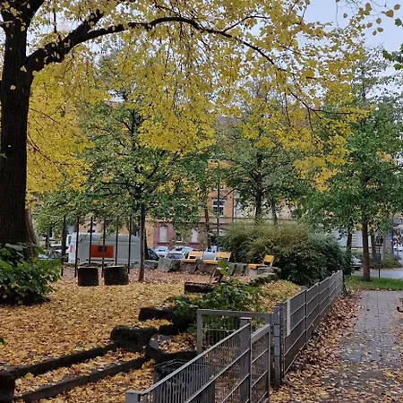 Daire Familienfreundliche Geraeumige Design-wohnung Mit Balkon Im Zentrum - Apolonialiving *