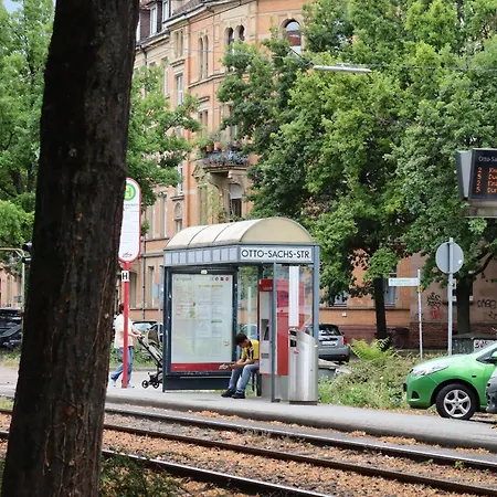 Familienfreundliche Geraeumige Design-wohnung Mit Balkon Im Zentrum - Apolonialiving Daire