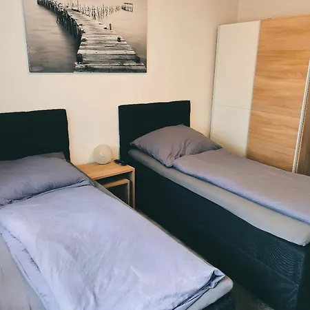 Familienfreundliche Geraeumige Design-wohnung Mit Balkon Im Zentrum - Apolonialiving Daire *