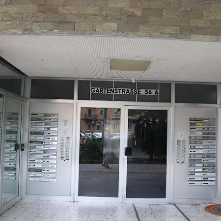 Familienfreundliche Geraeumige Design-wohnung Mit Balkon Im Zentrum - Apolonialiving Karlsruhe