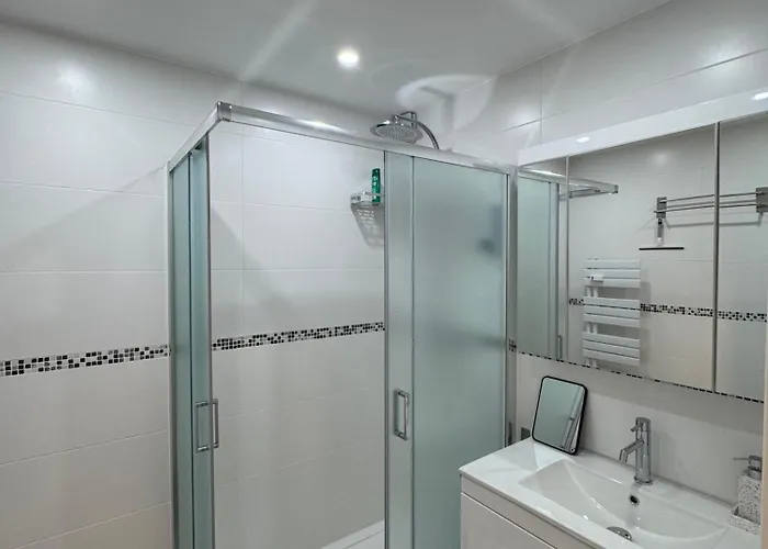 Διαμέρισμα Familienfreundliche Geraeumige Design-wohnung Mit Balkon Im Zentrum - Apolonialiving Καρλσρούη