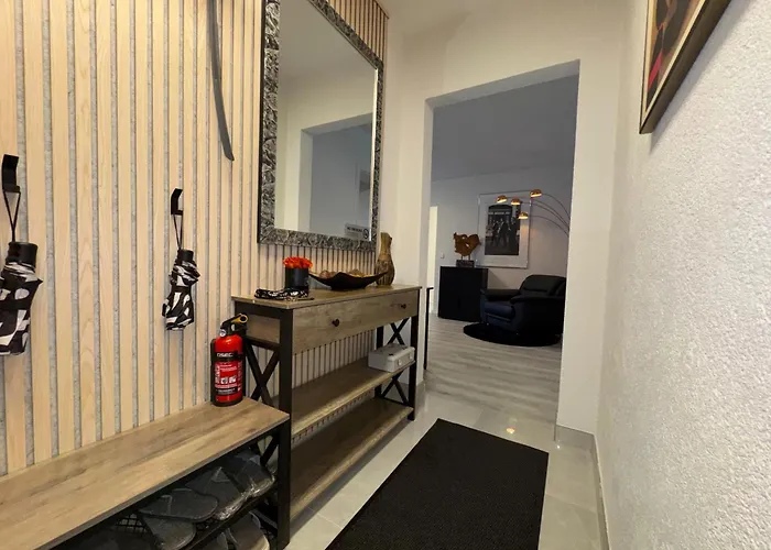 Familienfreundliche Geraeumige Design-wohnung Mit Balkon Im Zentrum - Apolonialiving Διαμέρισμα