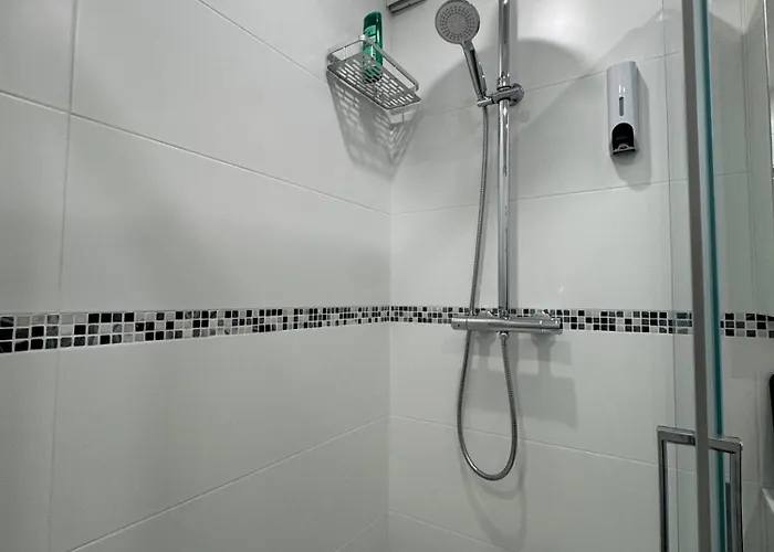 Διαμέρισμα Familienfreundliche Geraeumige Design-wohnung Mit Balkon Im Zentrum - Apolonialiving *