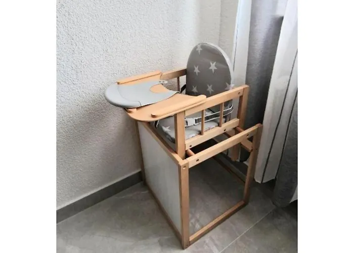 Familienfreundliche Geraeumige Design-wohnung Mit Balkon Im Zentrum - Apolonialiving Καρλσρούη