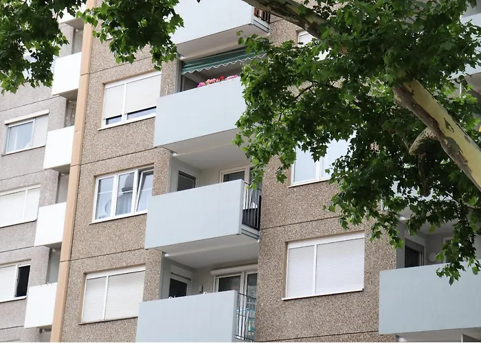 Familienfreundliche Geraeumige Design-wohnung Mit Balkon Im Zentrum - Apolonialiving Διαμέρισμα *