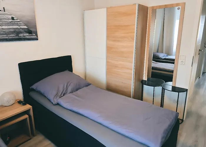 Familienfreundliche Geraeumige Design-wohnung Mit Balkon Im Zentrum - Apolonialiving *