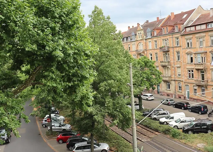 Διαμέρισμα Familienfreundliche Geraeumige Design-wohnung Mit Balkon Im Zentrum - Apolonialiving *