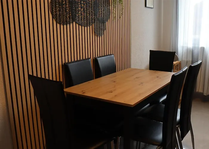 Familienfreundliche Geraeumige Design-wohnung Mit Balkon Im Zentrum - Apolonialiving Διαμέρισμα Καρλσρούη