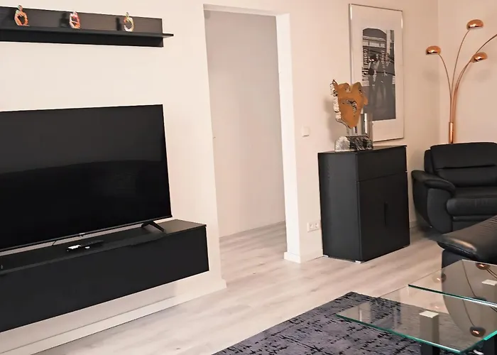 Familienfreundliche Geraeumige Design-wohnung Mit Balkon Im Zentrum - Apolonialiving Διαμέρισμα