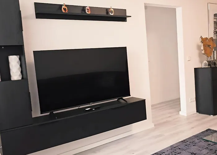 Διαμέρισμα Familienfreundliche Geraeumige Design-wohnung Mit Balkon Im Zentrum - Apolonialiving *