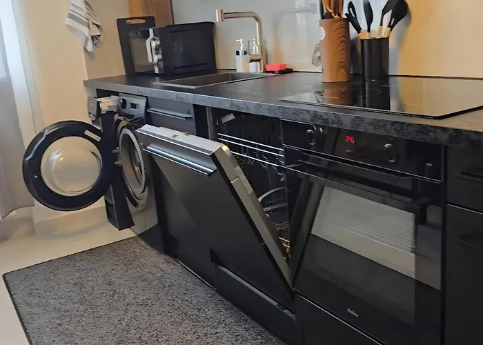 Διαμέρισμα Familienfreundliche Geraeumige Design-wohnung Mit Balkon Im Zentrum - Apolonialiving