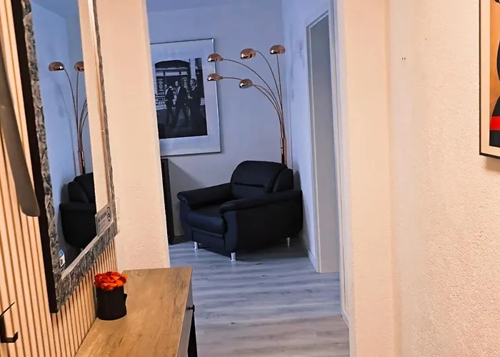 Familienfreundliche Geraeumige Design-wohnung Mit Balkon Im Zentrum - Apolonialiving * Καρλσρούη